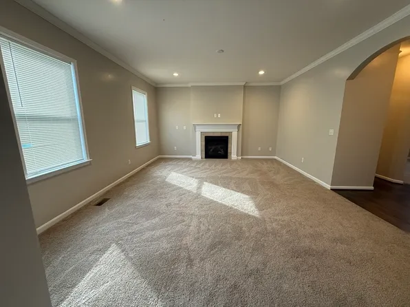 2384 Oakview Ct, Hebron, KY 41048