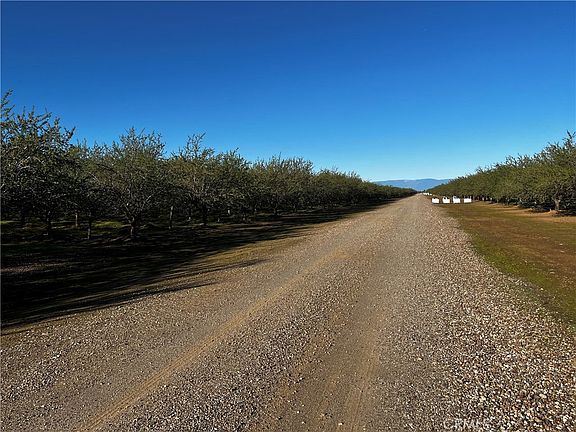 4th image of 24186 Orangewood Rd