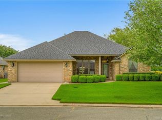 216 Rachel Ln, Bossier City, LA 71111