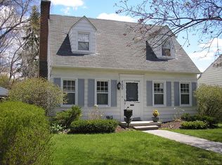 700 Pacific St, Plymouth, MI 48170
