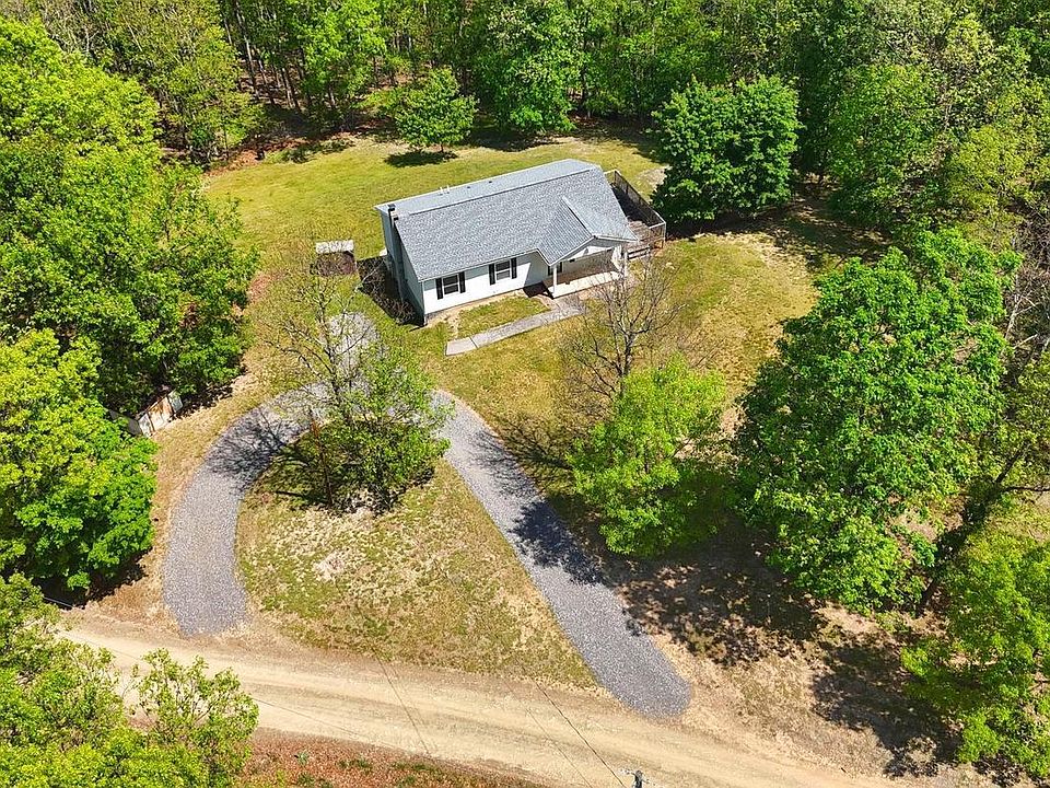 1st image of 402 Nugget Ln
