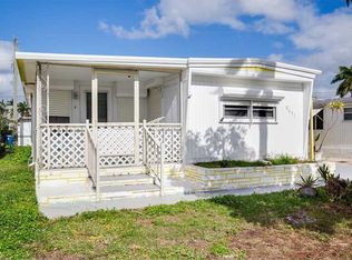 8651 SW 19th St, Davie, FL 33324