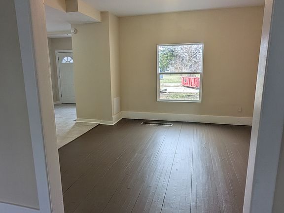 5th image of 2956 Lothrop St