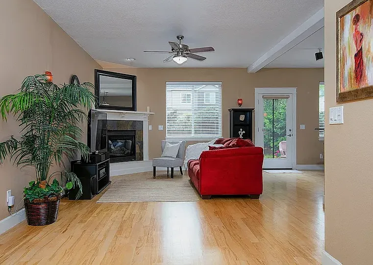 1354 SE 194th Pl — Photo 8