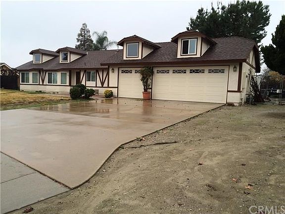 3rd image of 11528 Farndon Ave
