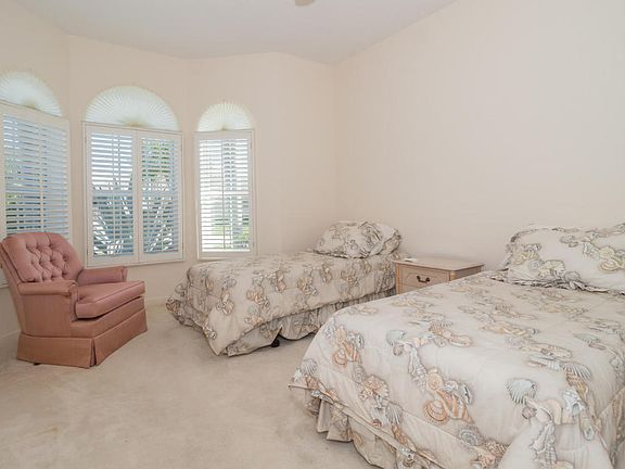 5th image of 6803 Southport Dr