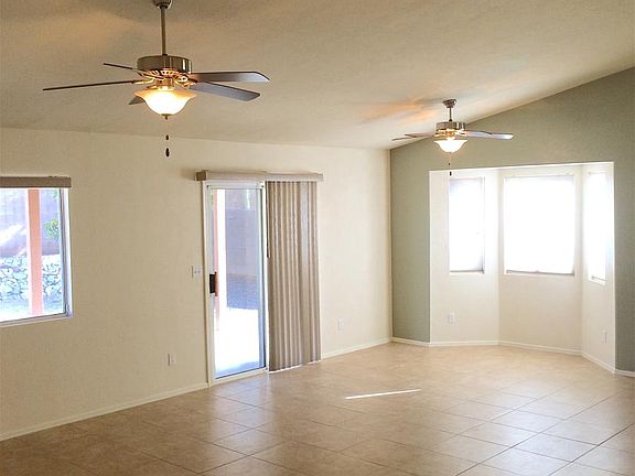 Turning right we enter the main living area. The vaulted cei