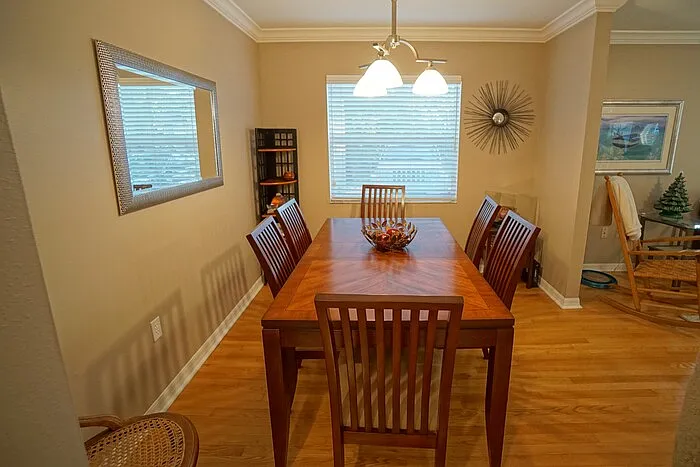3208 S Esperanza Ave — Photo 5