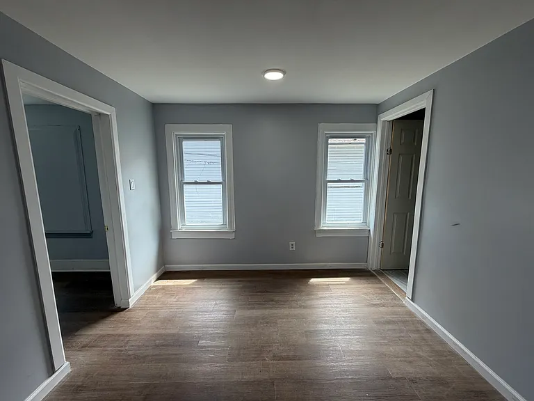 6 Evans St #1 — Photo 5