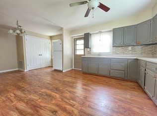 11222 Saint Matthias Ln, Saint Ann, MO 63074