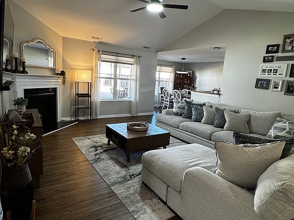 3rd image of 2051 Heathcote Dr