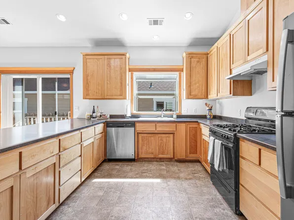 (undisclosed Address), Ashland, OR 97520