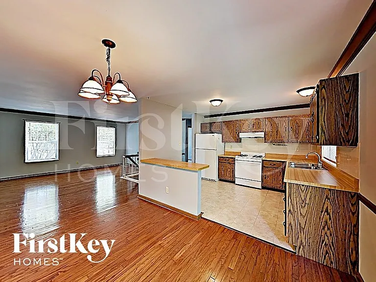 7011 Blue Mountain Dr — Photo 5