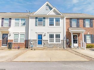 13 Stafford Cir, Fairmont, WV 26554