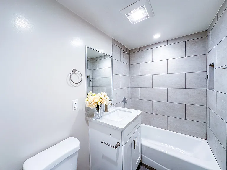 916 S Marguerita Ave #816-35 — Photo 13