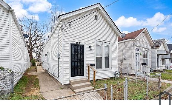 3rd image of 2222 Duncan St