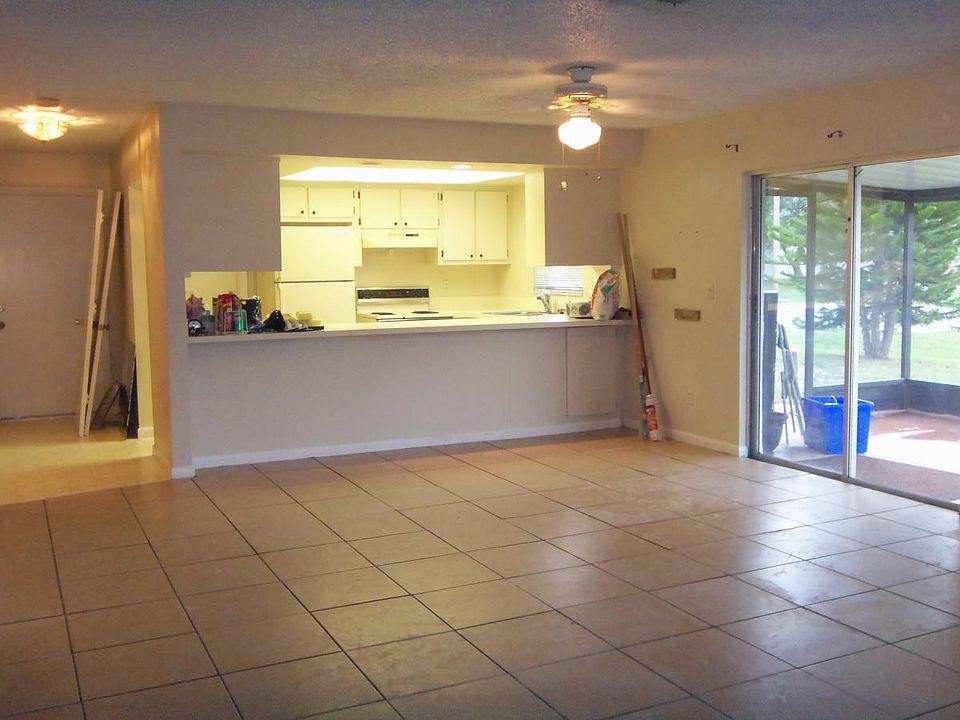 2nd image of 1328 SE 6th St