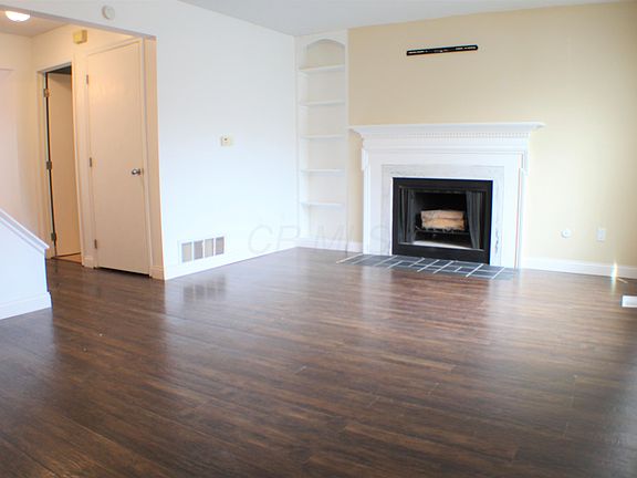 5th image of 5261 Meadowknoll Ln