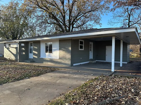 810 Courtney Ave, Sikeston, MO 63801