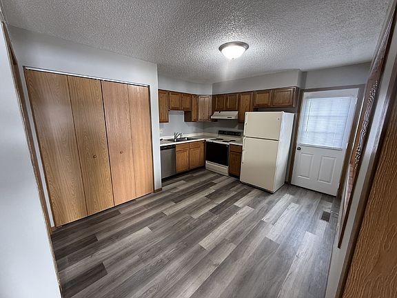 5th image of 2994 Jonathan Dr