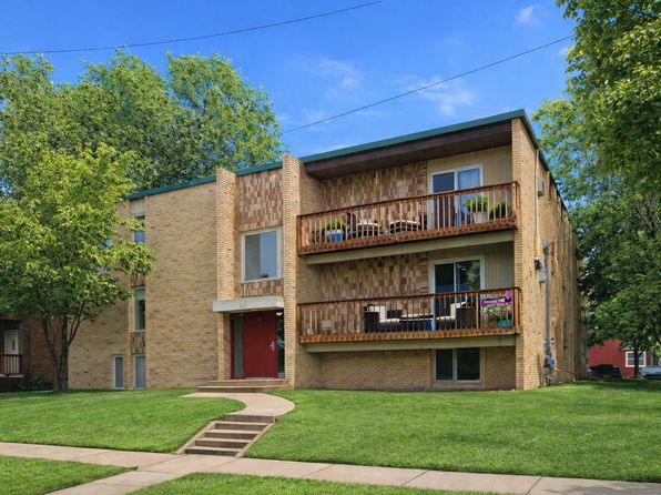 1327 7th St SE APT 4