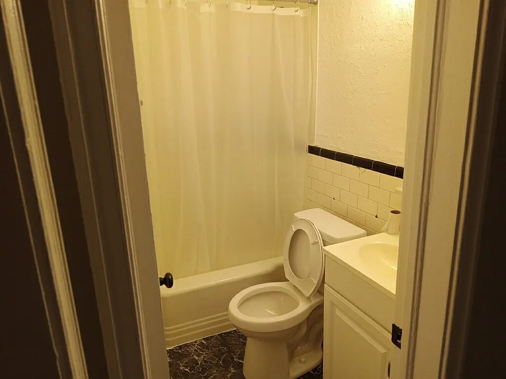 1 bed, 650 sqft, $1,150 — Photo 2