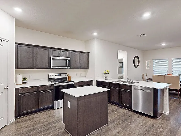 Building Photo - 2109 Caraway Ct