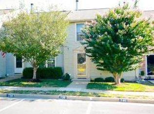 13950 Middle Creek Pl, Centreville, VA 20121