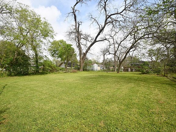 5th image of 607 Riveredge Dr