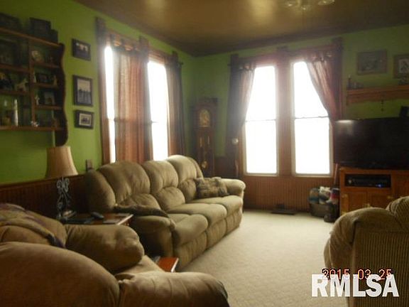4th image of 484 E 80th Ave