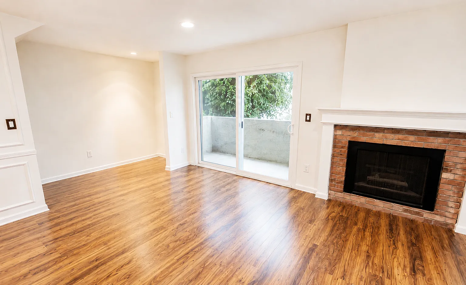 1 bed, 812 sqft, $2,395 — Photo 3