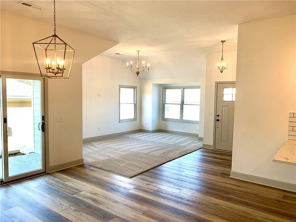 2006 Fountain Creek Dr, Saint Joseph, MO 64504 MLS 2409617 Zillow