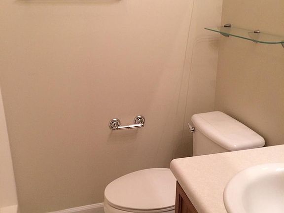 2nd image of 6024 Warrenpark Ln