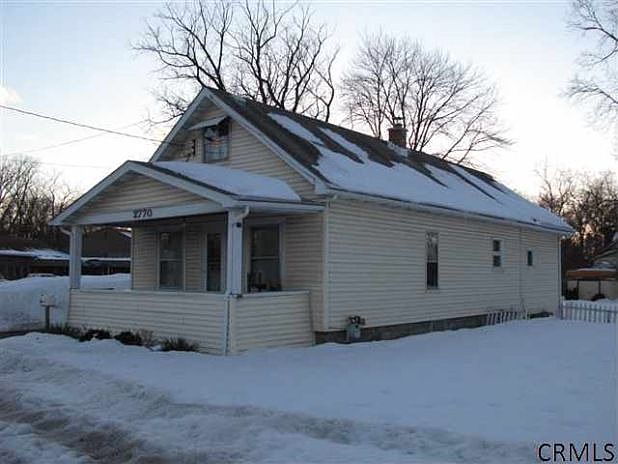 2nd image of 2770 Hamburg St