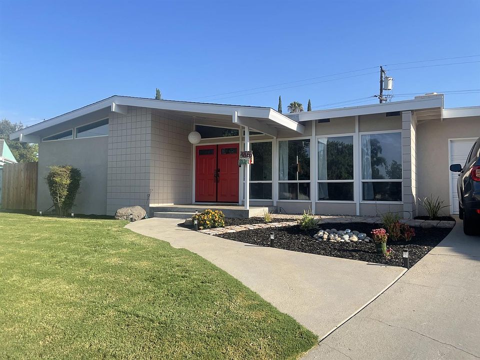 1st image of 4876 N Warren Ave