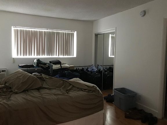 3rd image of 11744 Darlington Ave APT 203