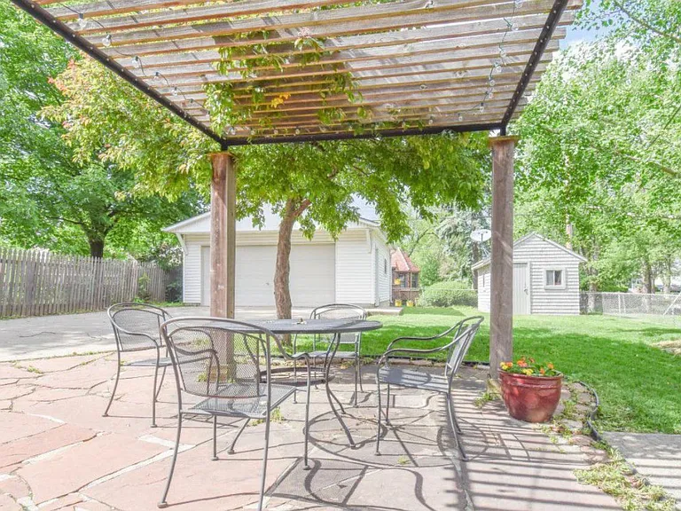 4412 Woolworth Ave — Photo 18