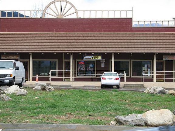 view of entrance