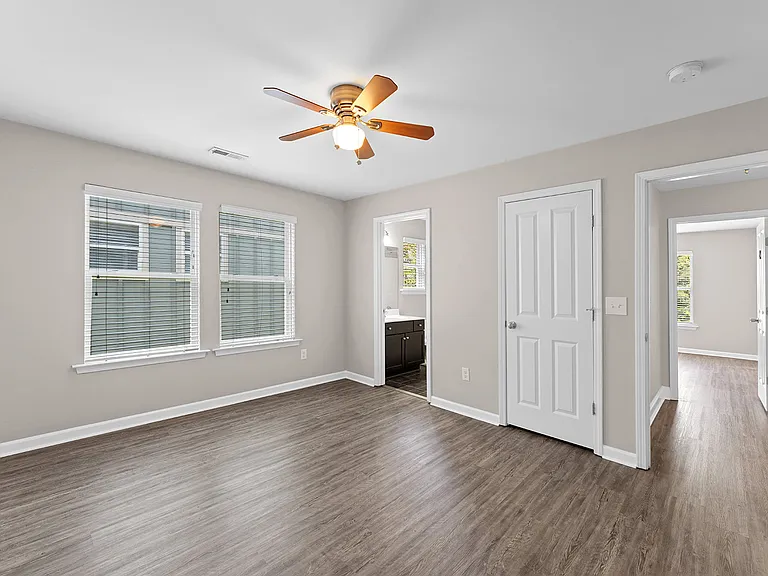 1410 Clover Blossom Way — Photo 23