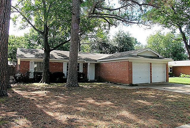 1st image of 2612 Norwood Ln