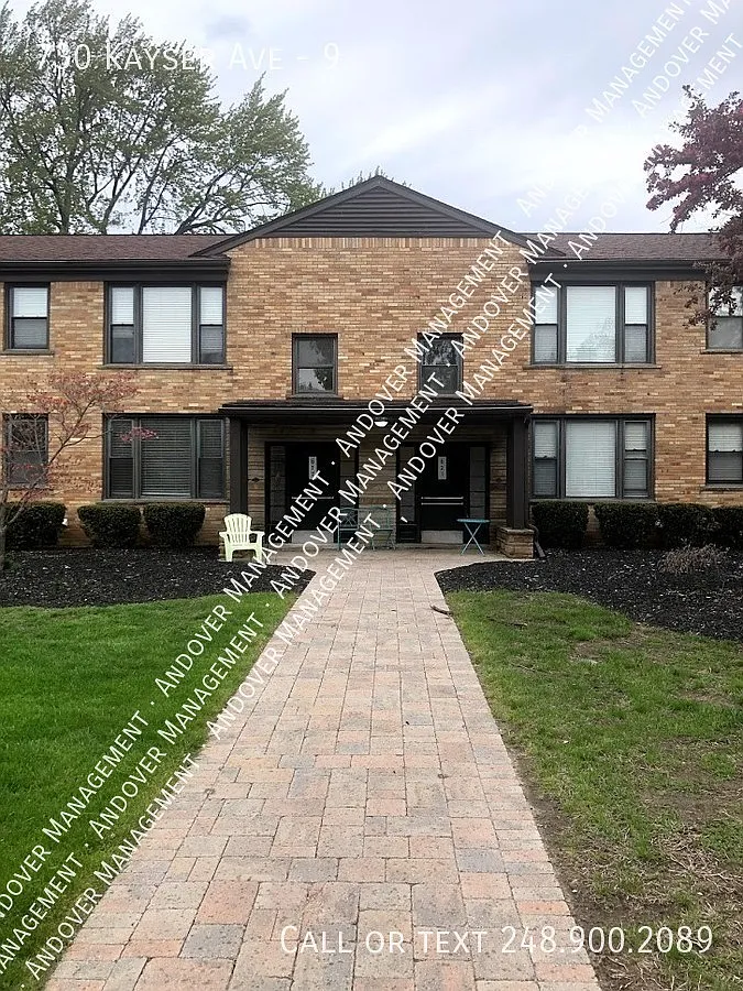 Building Photo - 730 Kayser St #9