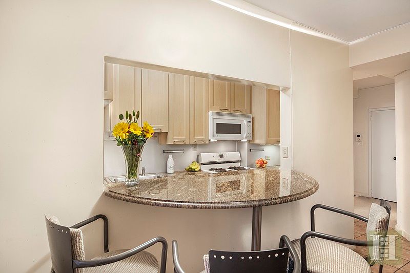 1st image of 315 W End Ave APT 2A