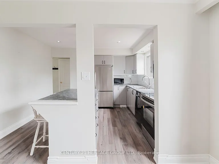 307 Towercrest Dr — Photo 12