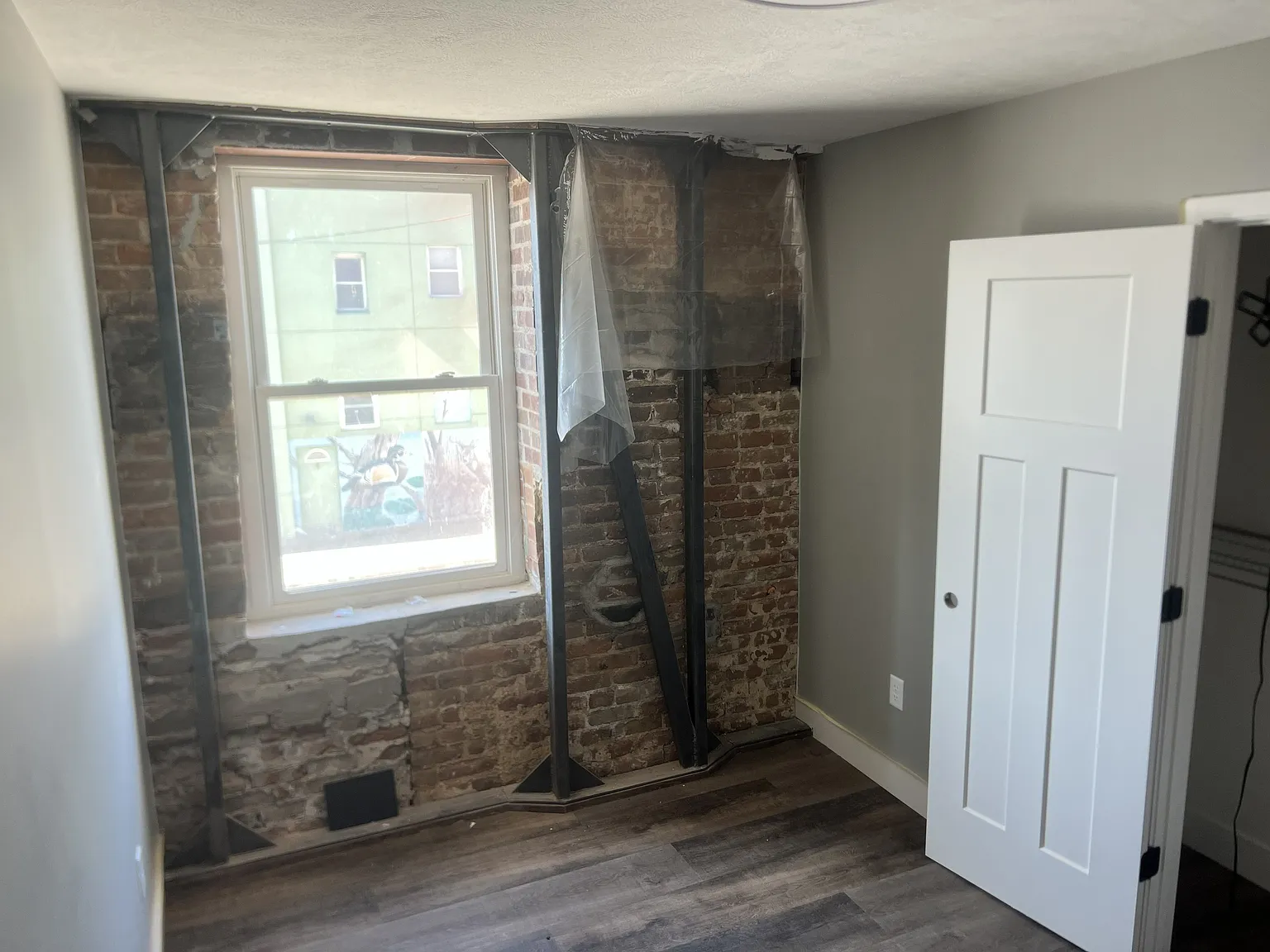 1 bed, 600 sqft, $975 — Photo 2