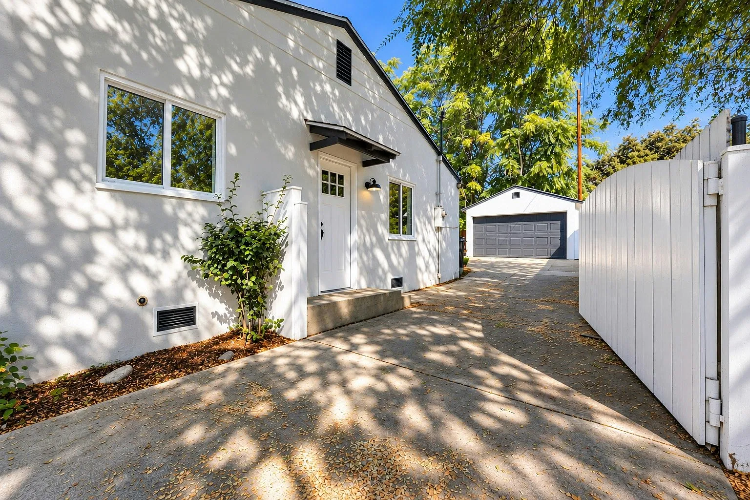 167 Mountain View Street — Photo 3