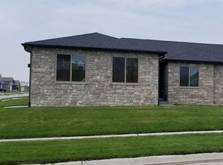 3017 N 95th St, Lincoln, NE 68507