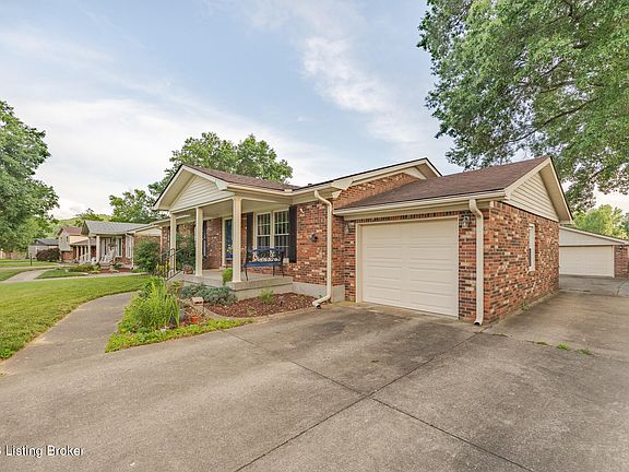 3rd image of 7311 Nottoway Cir