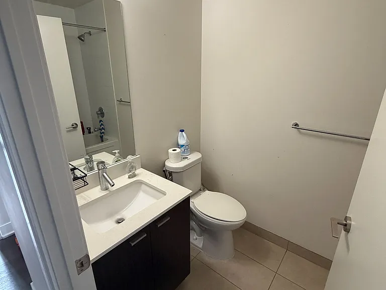 30 Roehampton Ave #2902 — Photo 5