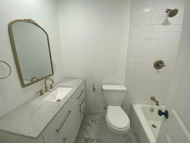 1506 Edwards St — Photo 15