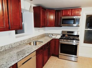 12 Cross St, Fitchburg, MA 01420